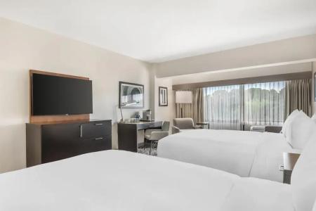 DoubleTree by Hilton Williamsburg - 81