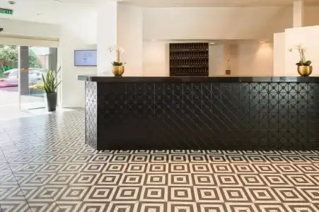 Bay Plaza - 1