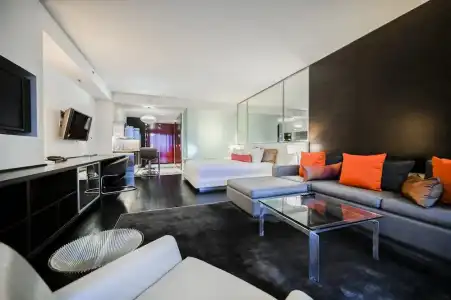 Beautiful Palms Place Suite - 482