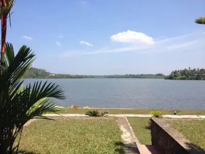 Kalla Bongo Lake Resort - 34