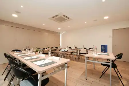 Hôtel Campanile Reims Ouest - Tinqueux - 18