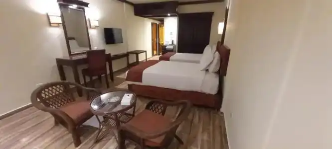Africana & Spa - 3