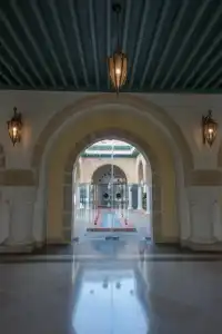 Regency and Spa - 14