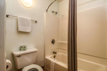 Motel 6 Carlsbad, CA Beach - 7