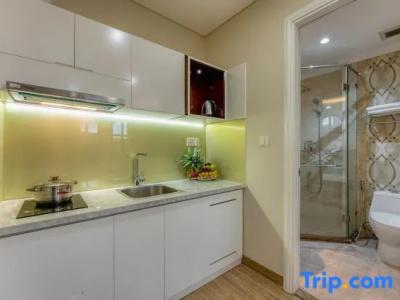 Golden Tree & Apartment - 34