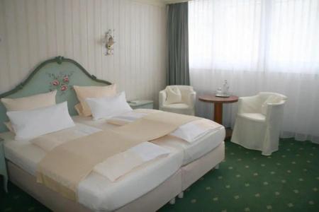 Sure by Best Western Rhoen Garden - 110