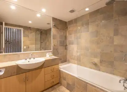 Bay Royal Apartments - 220