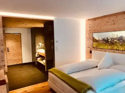 MyPARADIES - 1