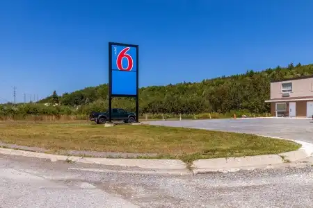Motel 6 Sudbury, ON - 15