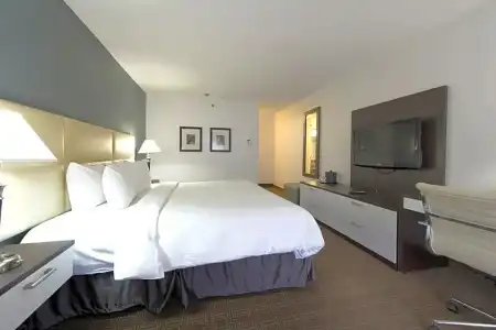 Toronto Don Valley and Suites - 56