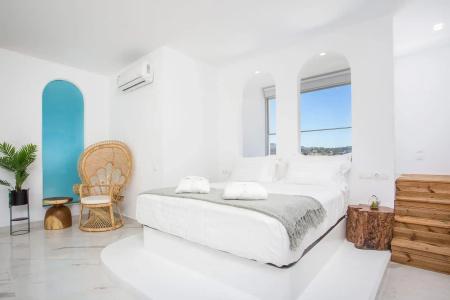 Vanik Suites - 104
