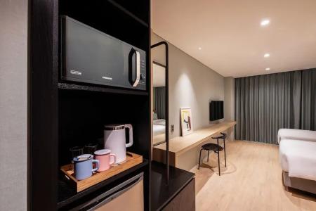 The Week & Resort - 23