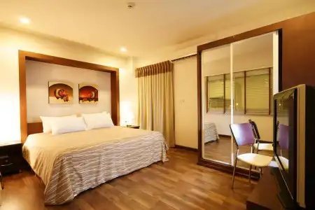 I Residence Sathorn - 24