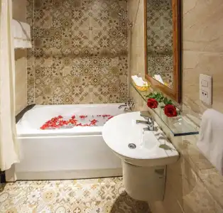 New Star Inn Boutique-Near Bến Thành Market - 7