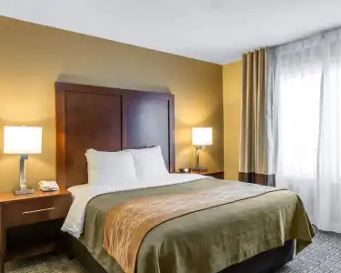 Comfort Inn & Suites Ventura Beach - 44