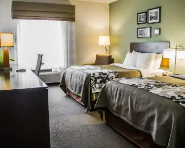 Express Inn & Suites - 5