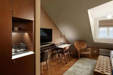 Reykjavik Consulate, Curio Collection by Hilton - 44