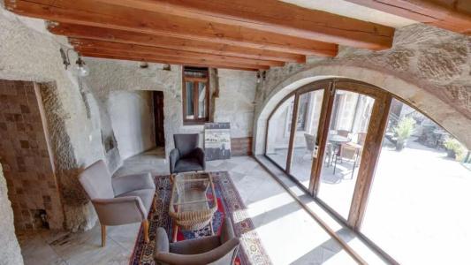 Elegance Cave Suites - 30