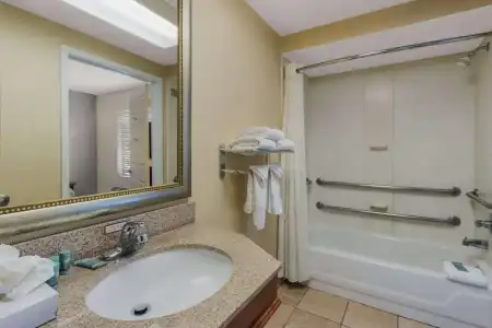 Baymont Inn & Suites by Wyndham Tempe University/Phoenix - 49