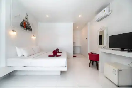Crystal Bay Beach Resort - 45