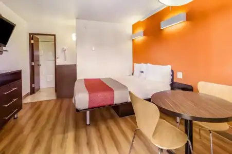 Motel 6 Lethbridge, AB - 40