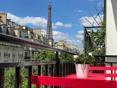 Le Cercle Tour Eiffel - 14