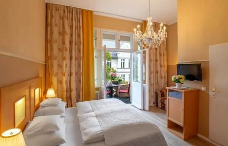 Augusta Am Kurfürstendamm - 20