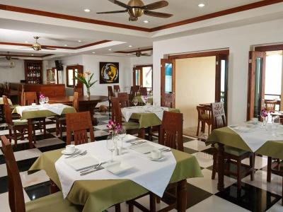 Sara Beachfront Boutique Resort - 8