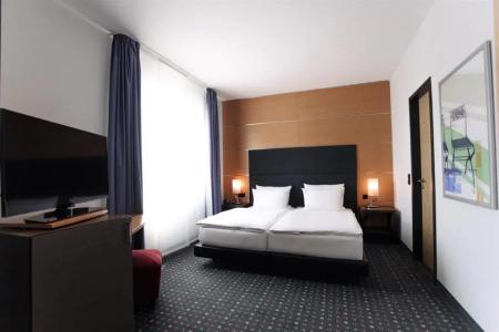 Ramada by Wyndham Essen - 86