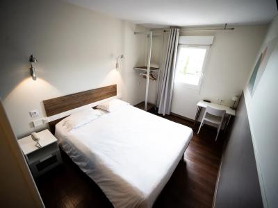 Grand Cap Rooftop Pool - 78