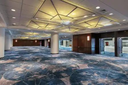New York Marriott Marquis - 46
