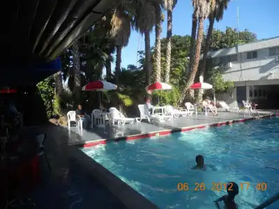 Tradewinds LAX Airport - 13