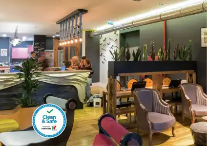 Nice Way Porto Hostel - 29