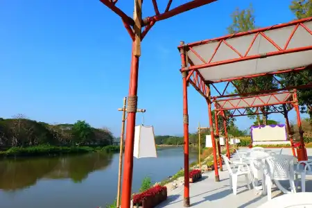 Wiang Indra Riverside Resort - 32