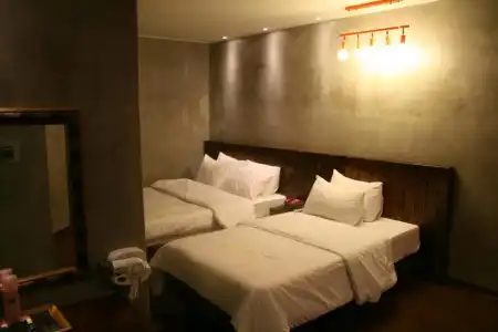 Zip - 69