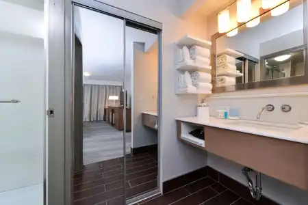 Hampton Inn & Suites By Hilton Calgary- University Northwest - 7