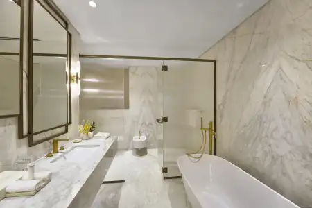 Grand Hyatt - 86