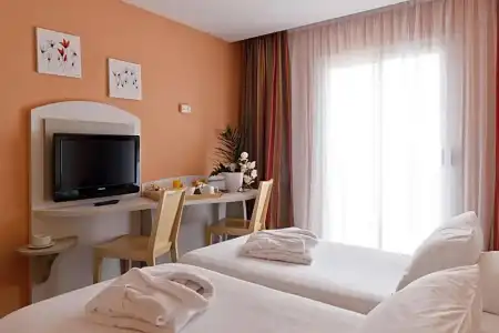 Best Western Astoria - 125