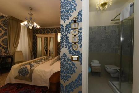 Romantic Escapade in Venice - 54