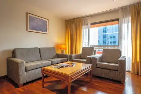 Bandara Silom Suites - 45