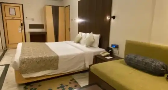 The Emerald & Executive Apartments - 110