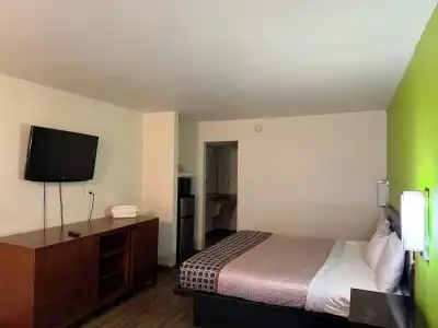 Budgetel Inn & Suites - 28