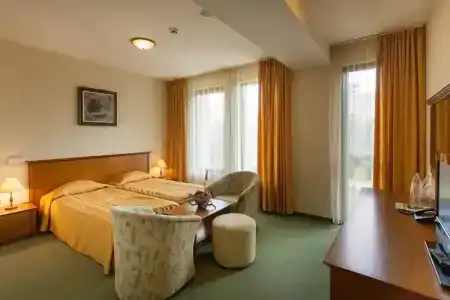 PANORAMA - 16