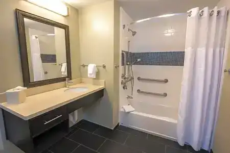 Staybridge Suites ALBANY WOLF RD-COLONIE CENTER by IHG - 61