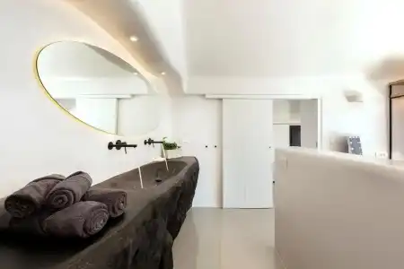 Olvos Luxury Suites - 89