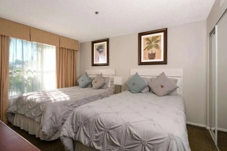 Parc Corniche Condominium Suite - 35
