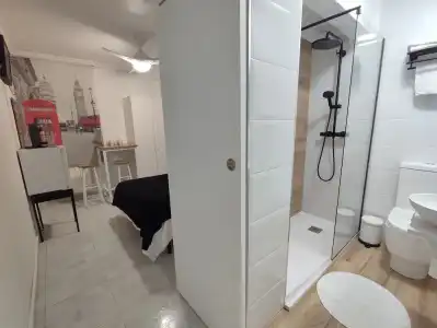 Hostal Lucy - 8