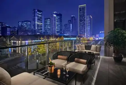 Niccolo Chengdu - 21