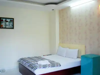 Lan Anh - 1