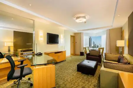 Holiday Inn Bangkok Silom by IHG - 10